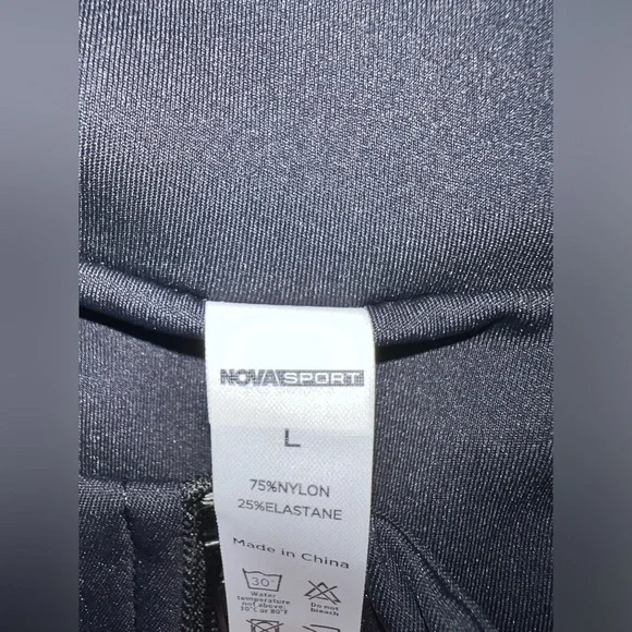 4/$10 Bundle Sale: Fashion Nova Nova Sport Hiking Babe Active Top - Picture 3 of 7